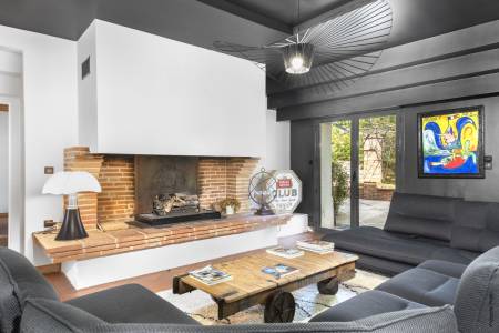 Notre zone d'activité pour ce service Réservation de gîte de luxe avec jacuzzi et barbecue, parfait pour des soirées conviviales en pleine nature